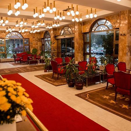 Hotel Grand Valjevo Luaran gambar