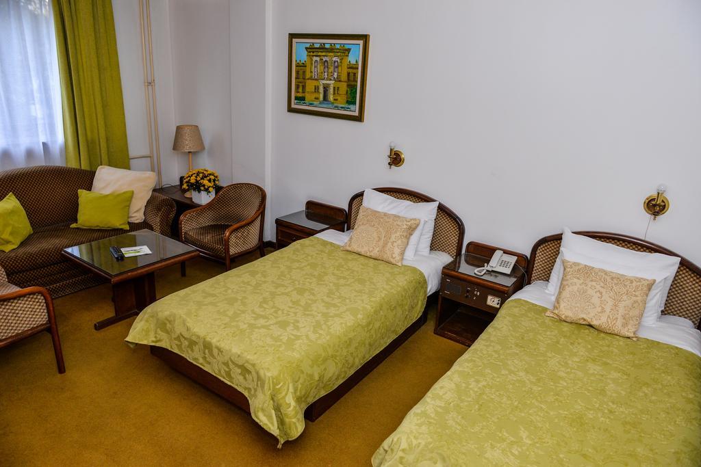 Hotel Grand Valjevo Luaran gambar