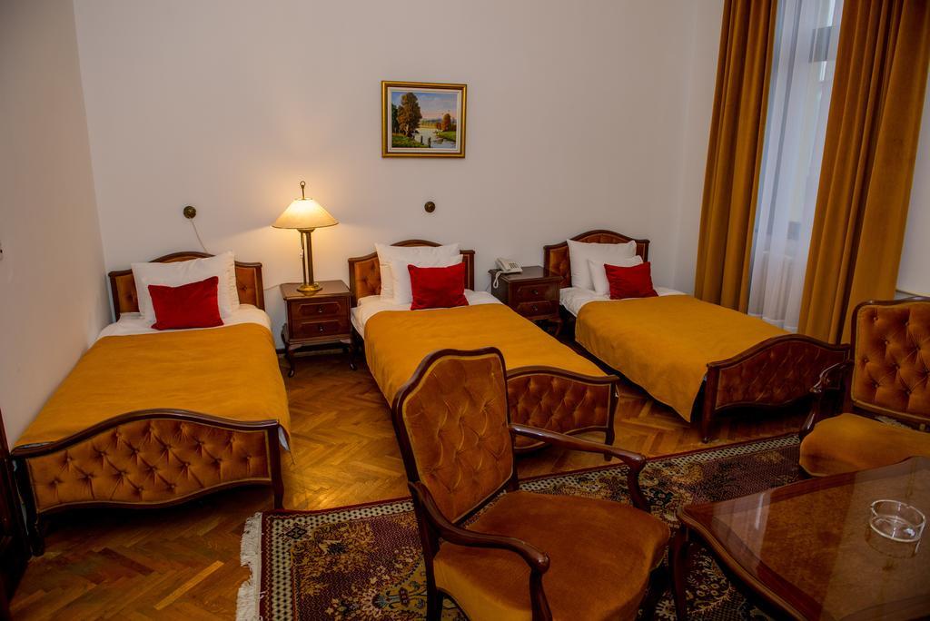 Hotel Grand Valjevo Luaran gambar
