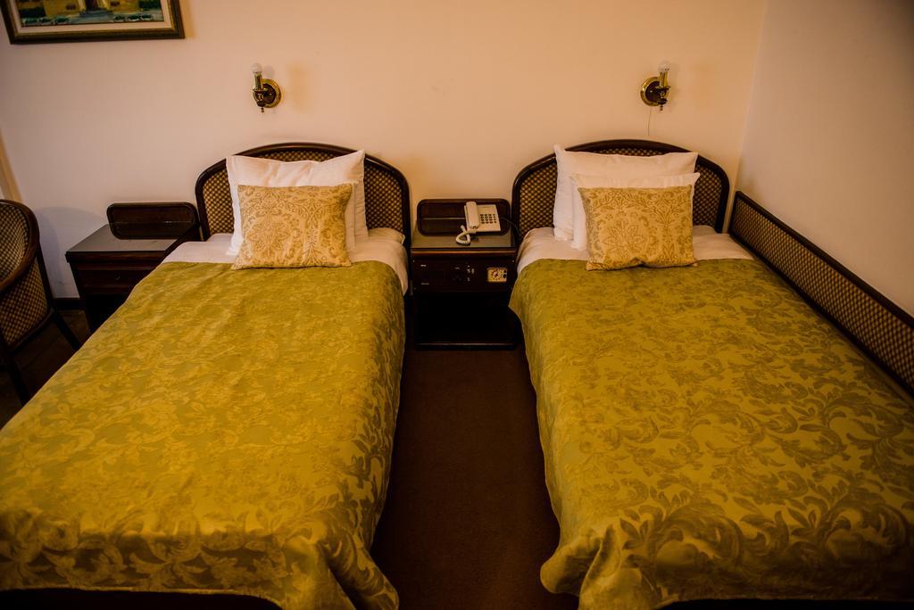 Hotel Grand Valjevo Luaran gambar