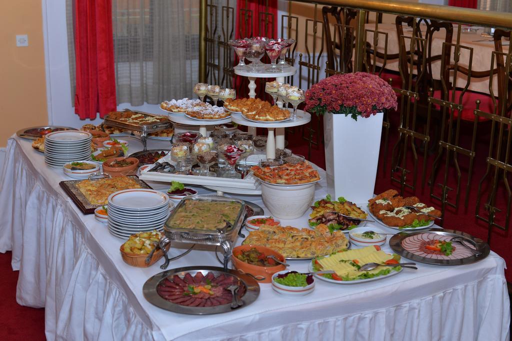 Hotel Grand Valjevo Luaran gambar