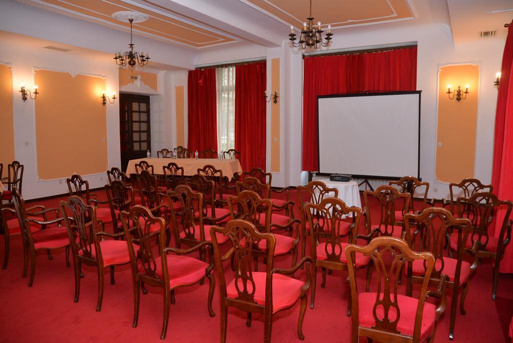Hotel Grand Valjevo Luaran gambar