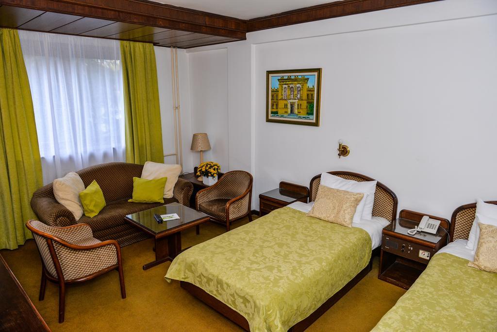 Hotel Grand Valjevo Luaran gambar