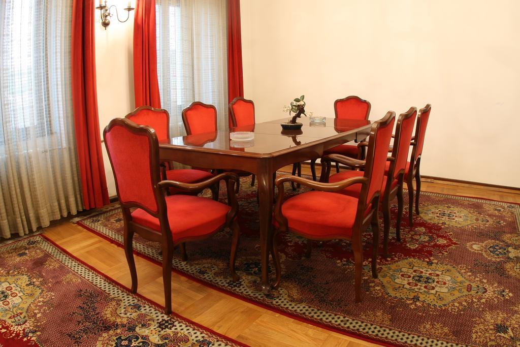 Hotel Grand Valjevo Luaran gambar